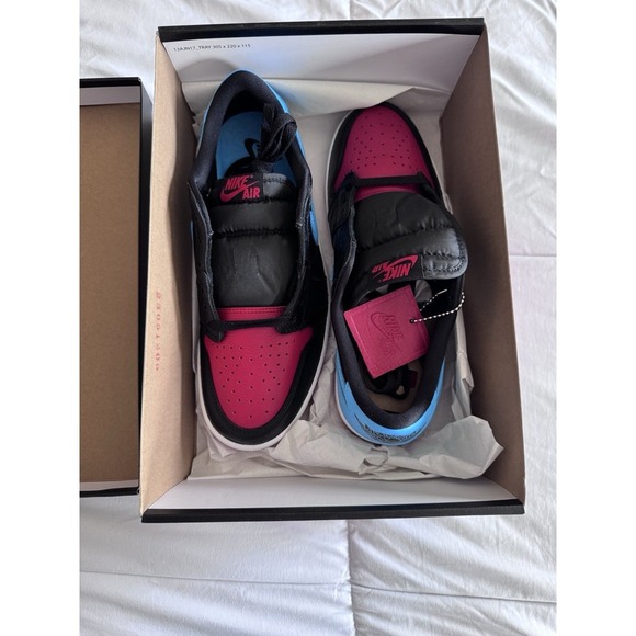 Nike Air Jordan 1 Retro Low OG NC to Chi Women's Size 10 New in Box CZ0775 046 - Picture 10 of 14